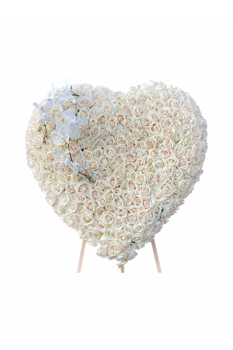 Rose heart standing spray