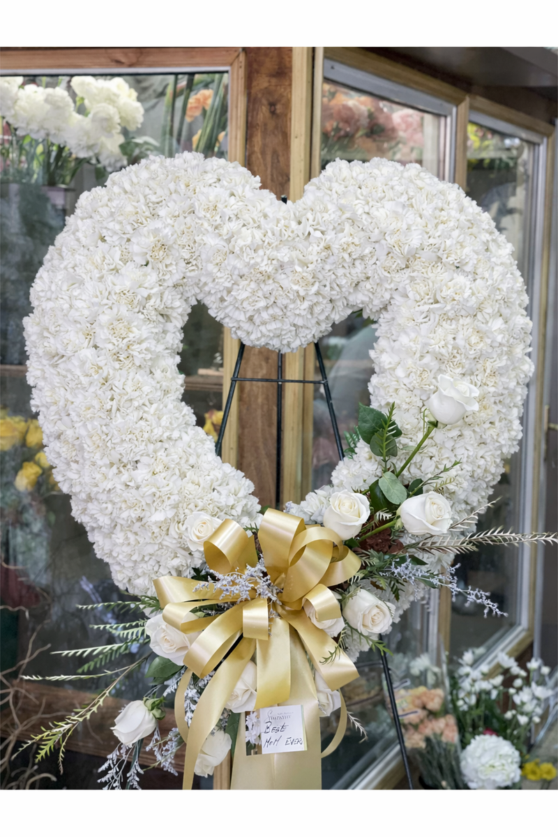 Open Heart Standing Spray – Natural White Rose Accent [SS015]