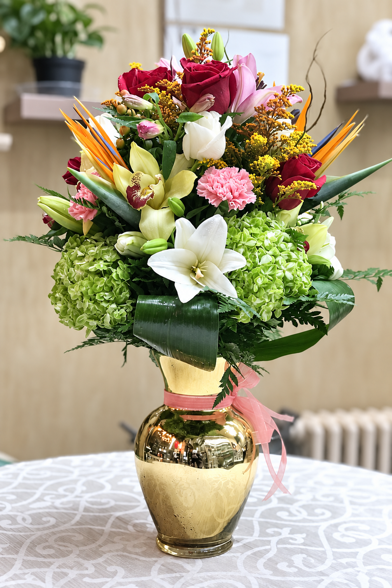Green Vine Luxury Vase Arrangement – Hydrangeas, Lilies, Roses & Orchids