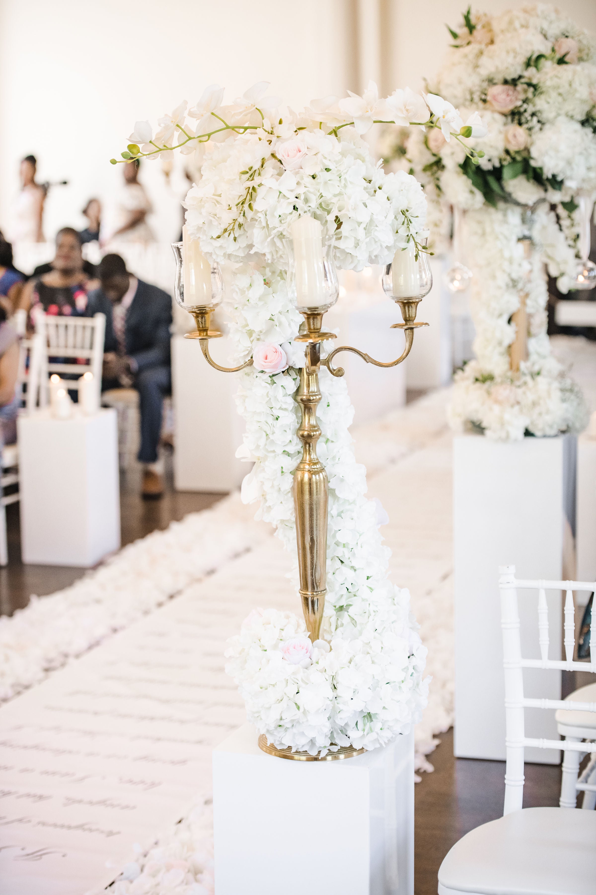 Corporate flowers and event floral design by Eclore Floral
